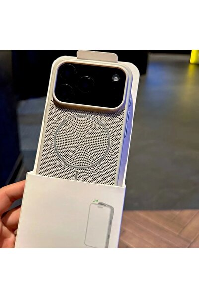 Choice جراب حماية فاخر أبيض لجهاز iPhone 17 Pro Max بتصميم مسامي ومشتت للحرار...