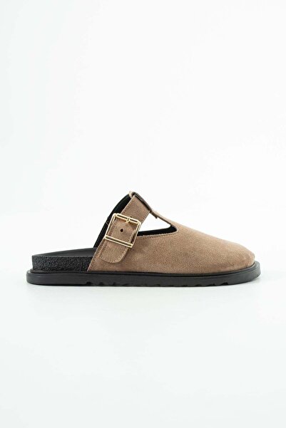 BeBeQ Store Παντόφλες Luana Mink Suede με λεπτομέρεια από αγκράφα