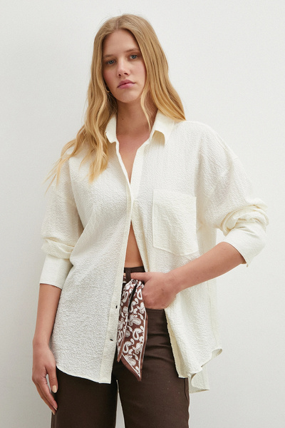 Never more Πουκάμισο με ανάγλυφο σχέδιο εκρού