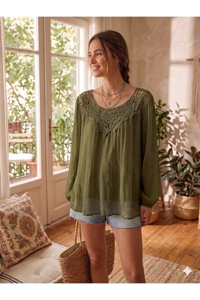 AYASOFYA OTANTIK Γυναικεία Ιταλική Μεταξωτή Μπλούζα με Δαντελένιο Γιακά