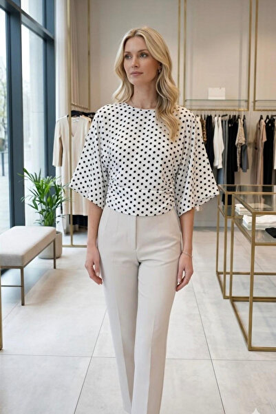 Moda Palmiss Γυναικεία λευκή μπλούζα με πουά λεπτομέρειες και μισό μανίκι, κα...