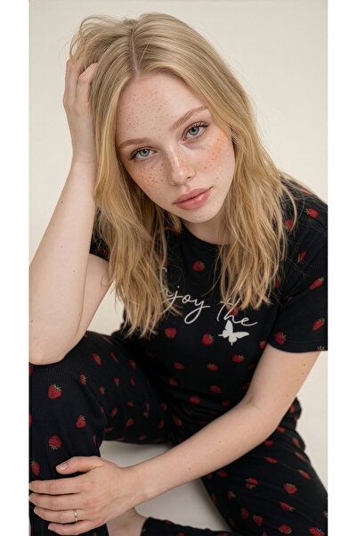 Arzey Black Strawberry Patterned Viscose Lycra Short Sleeve Pajama Set