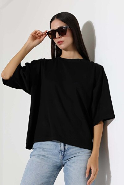 ModaPlaza Γυναικείο μπλουζάκι με κοντά μανίκια, σκισίματα στα πλαϊνά και λαιμ...