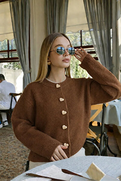 Rönesans Butik سترة تريكو بأزرار على شكل قلب