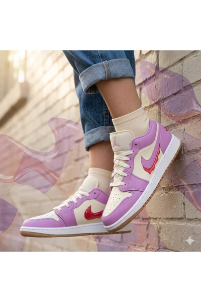 Nike Air Jordan 1 Low SE GS Αθλητικά Παπούτσια σε χρώμα Φυστικοβούτυρο & Ζελέ...