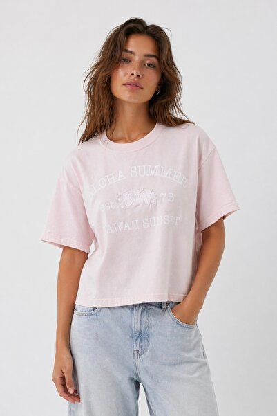 Noi Belis Crop Boy Πλεκτό T-Shirt με Λεπτομέρεια Κεντήματος και Πλύσιμο SS26T...