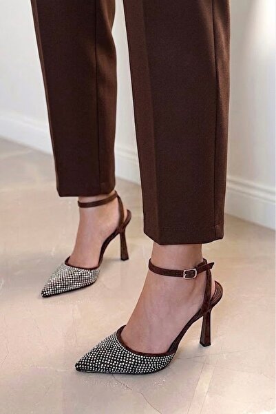 POLKA STORE Βραδινό φόρεμα με λουράκια στιλέτο με ανοιχτή πλάτη και μυτερή μύ...