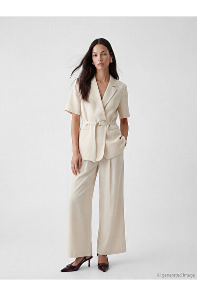LC Waikiki Nevavm Loose Fit Women's Pleated Fabric Trousers with a Difference