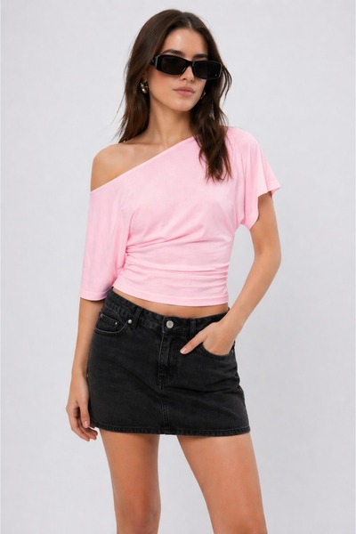 KNİTİCAL TEKSTİL İTHALAT İHRACAT SANAYİ TİCARET AŞ Ασύμμετρη μπλούζα-μπλουζάκ...