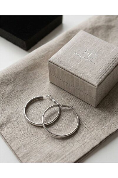 B&T Bujiteri Thick Medium Size Hoop Earrings