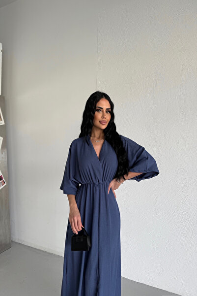 LİLA İSTANBUL Φόρεμα με διπλό γιακά και σχέδιο νυχτερίδας