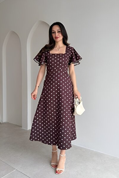 Varyete Γυναικείο φόρεμα με τετράγωνο γιακά, με βολάν στα μανίκια και πουά σχ...