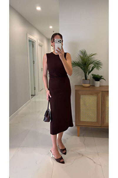 BİRCANÇİL Nomder Φόρεμα με λεπτομέρεια σε καφέ απόχρωση με ζώνη