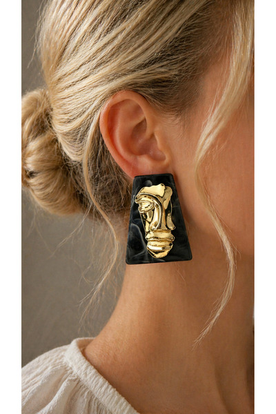 POSEİDONS JEWELLERY أقراط كبيرة بنمط رخامي أسود مع تفاصيل ذهبية - تصميم عصري ...