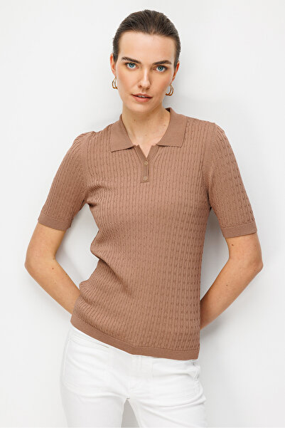 Desen Triko Γυναικεία πλεκτή μπλούζα με λεπτή πλέξη και λαιμόκοψη πόλο 26373 ...