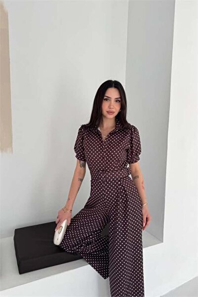 Dipmoda Γυναικεία ολόσωμη φόρμα με καφέ πουά γιακά και ζώνη DPK4602