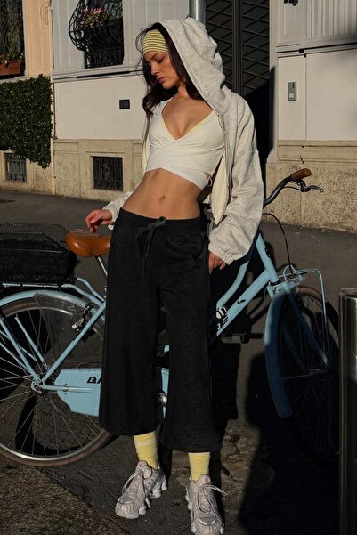 Madmext Μαύρο Φούτερ Παντελόνι Κάπρι με Στοπέρ Φίτ Μπερλ MG2782