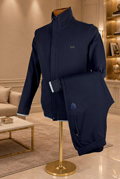 BESSA Σετ αθλητικής φόρμας σε ναυτικό μπλε χρώμα με ψηλό γιακά και λεπτομέρει...