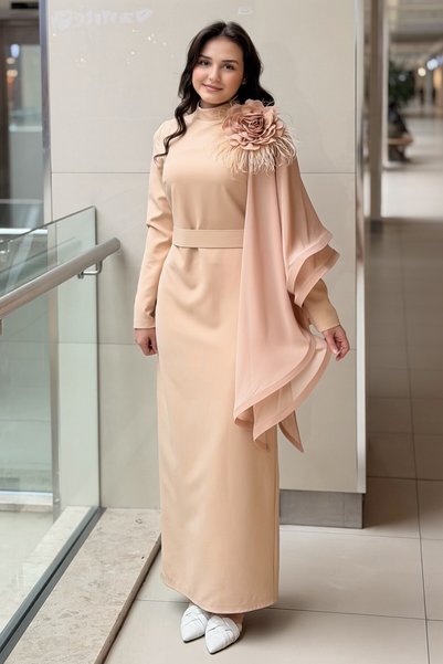 White Corner Evening Dress with Tulle Detail on Sleeves