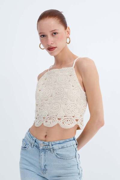 Addax Μπλούζα με τιράντες και επένδυση γκιπούρ A2368