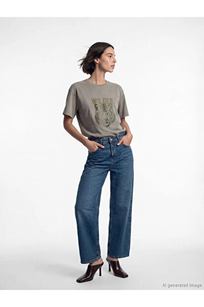 LC Waikiki Γυναικείο μπλουζάκι Oversize με στάμπα Χακί Τίγρη