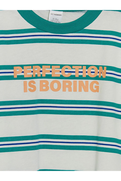 LC Waikiki Πράσινο μπλουζάκι για αγόρι με ριγέ λαιμόκοψη