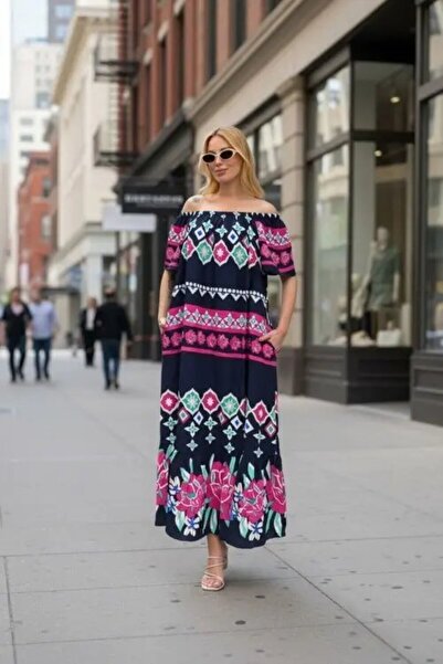 Cool & Sexy Φόρεμα μάξι με έθνικ σχέδιο Madonna Collar – Φόρεμα σε μπλε ναυτι...