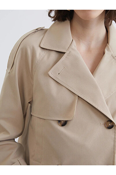 LC Waikiki Μπεζ διπλόκουμπο γυναικείο παλτό με γιακά