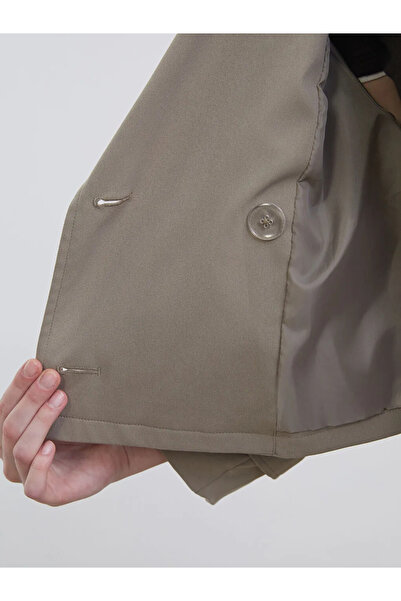 LC Waikiki Χακί Γυναικεία Καμπαρντίνα με Διπλό Γιακά