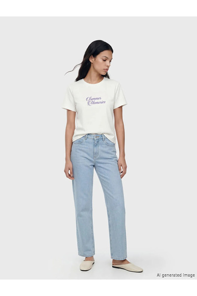 LC Waikiki Γυναικείο μπλουζάκι με λευκό λαιμόκοψη