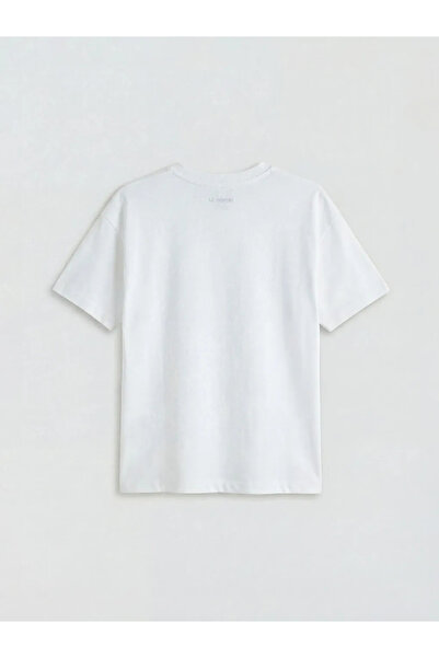 LC Waikiki Λευκό μπλουζάκι για αγόρι με λαιμόκοψη