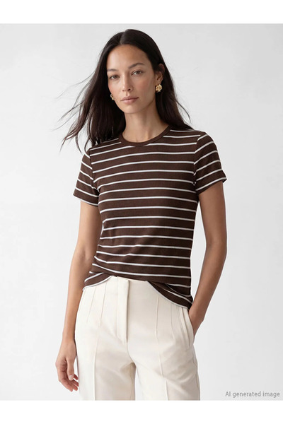 LC Waikiki Καφέ μπλουζάκι με λαιμόκοψη Ριγέ για γυναίκες