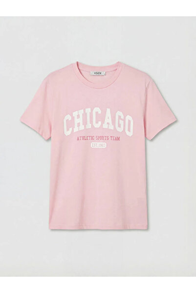 LC Waikiki Ροζ γυναικείο μπλουζάκι με λαιμόκοψη και στάμπα Chicago