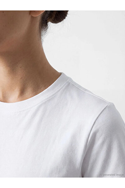 LC Waikiki Γυναικείο αθλητικό μπλουζάκι White Crew Neck