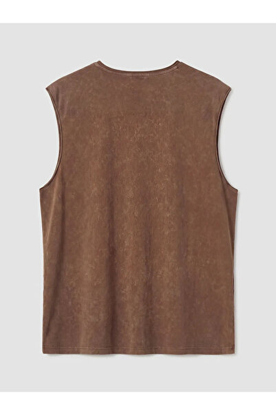 LC Waikiki Καφέ ανδρικό αμάνικο μπλουζάκι από χτενισμένο βαμβάκι με λαιμόκοψη...