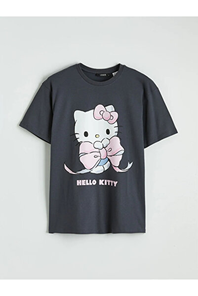 LC Waikiki Γυναικείο μπλουζάκι Anthracite Crew Neck με στάμπα Hello Kitty