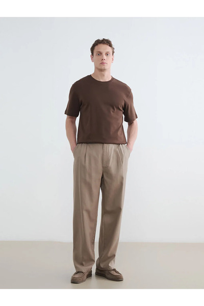 LC Waikiki Καφέ ανδρικό μπλουζάκι με χαλαρή εφαρμογή και λαιμόκοψη ποδηλάτου