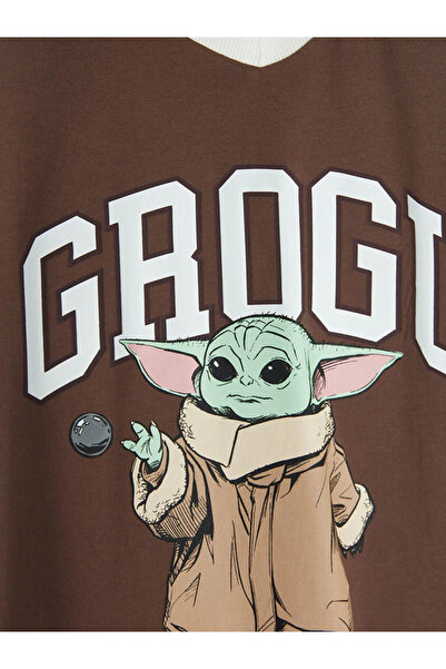 LC Waikiki Καφέ γυναικείο μπλουζάκι με στάμπα Grogu σε μεγάλο μέγεθος