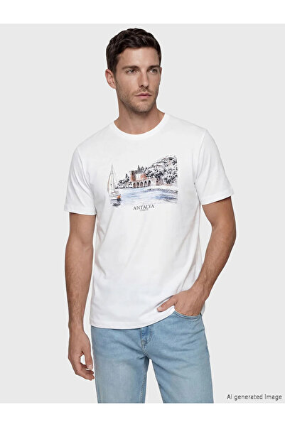 LC Waikiki Λευκό ανδρικό μπλουζάκι με λαιμόκοψη και στάμπα Antalya