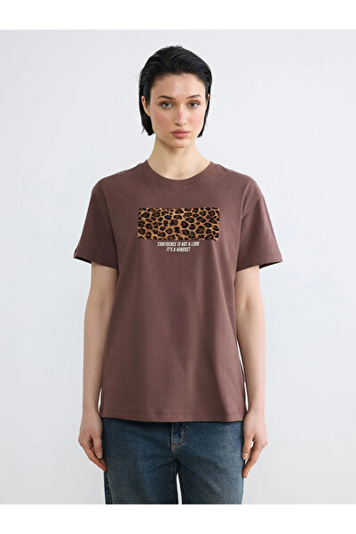 LC Waikiki Καφέ μπλουζάκι με λαιμόκοψη με τύπωμα για γυναίκες