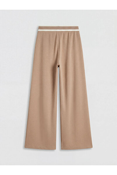 LC Waikiki Γυναικείο παντελόνι αθλητικό καφέ με ελαστική μέση, απαλό στο περι...