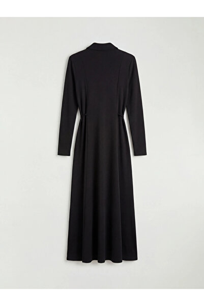 LC Waikiki Μαύρο φόρεμα με γιακά πουκάμισου που εφαρμόζεται στη μέση