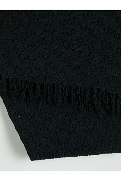 LC Waikiki Μαύρο φόρεμα παραλίας με V-λαιμόκοψη και διάτρητο σχέδιο με κρόσσια