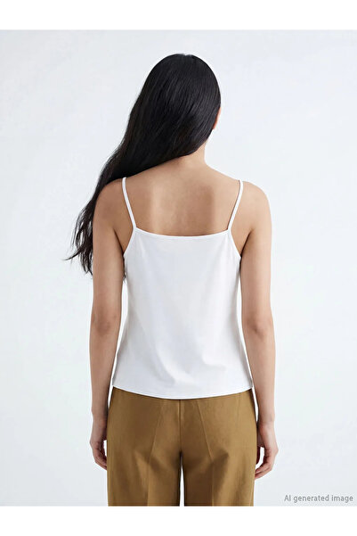 LC Waikiki Λευκό γυναικείο εσώρουχο με λαιμόκοψη U και λουράκια