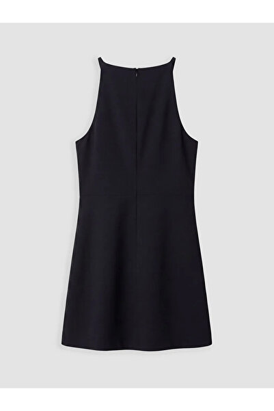 LC Waikiki Μαύρο μίνι φόρεμα με λαιμόκοψη halter και εφαρμογή στη μέση