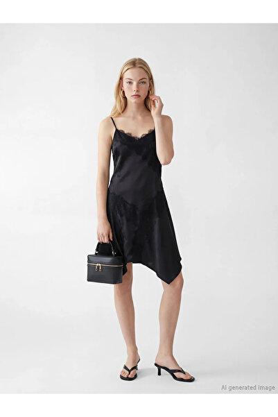 LC Waikiki Μαύρο δαντελένιο μίνι φόρεμα από σατέν με λεπτομέρεια και λουράκια