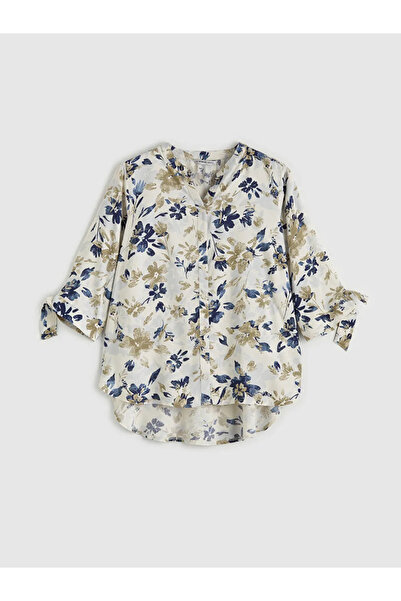 LC Waikiki Εκρού Φλοράλ Μπλούζα με Ανοιχτό Γιακά