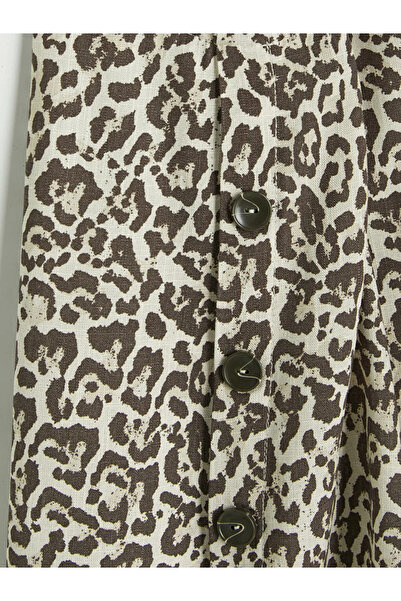 LC Waikiki Καφέ μπλούζα με λεοπάρ σχέδιο και λαιμόκοψη ποδηλάτου