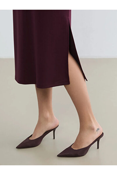 LC Waikiki Φόρεμα με σχισμή στο λαιμό σε χρώμα μούρι