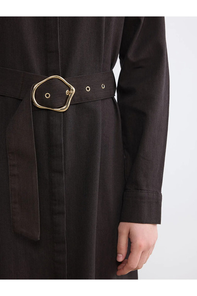 LC Waikiki Καφέ φόρεμα τζιν με γιακά πουκάμισου και ζώνη